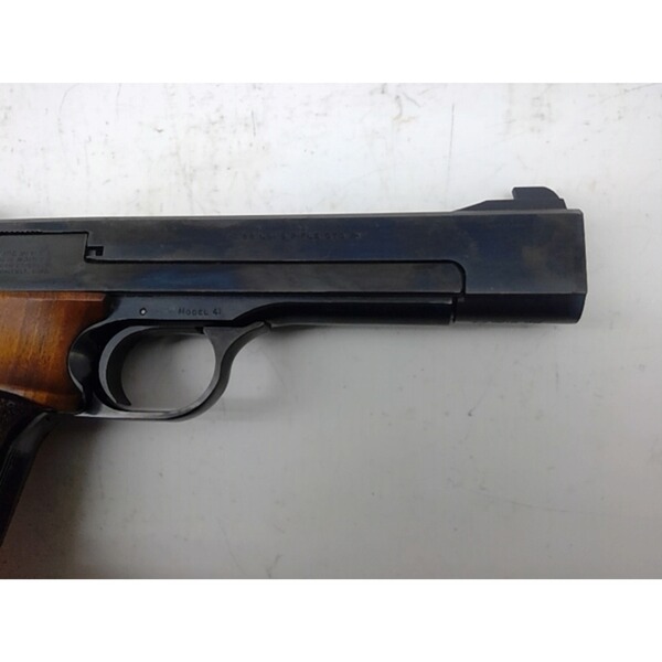 Pistole Smith & Wesson 41 im Kaliber .22lr gebraucht