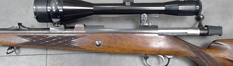 Repetierbüchse Voere AK im Kaliber 9
