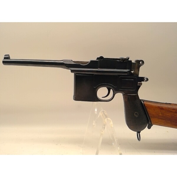 Pistole Mauser C96 im Kaliber 7