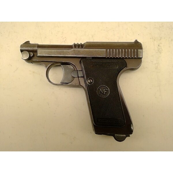 Pistole Manufrance Le Francaise im Kaliber 7