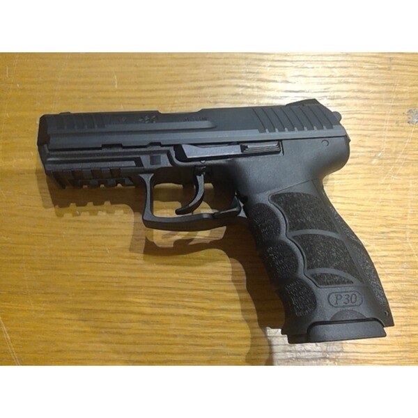 Pistole Heckler & Koch P30 im Kaliber 40 S&W gebraucht