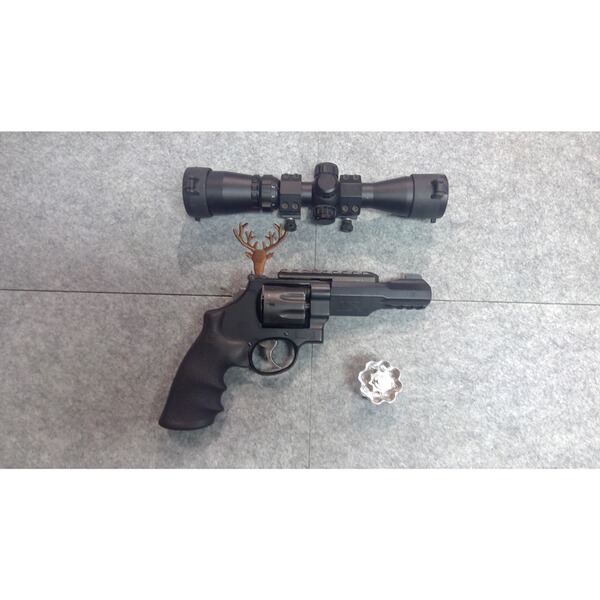 Revolver Smith & Wesson M&P R8 im Kaliber .357Mag gebraucht