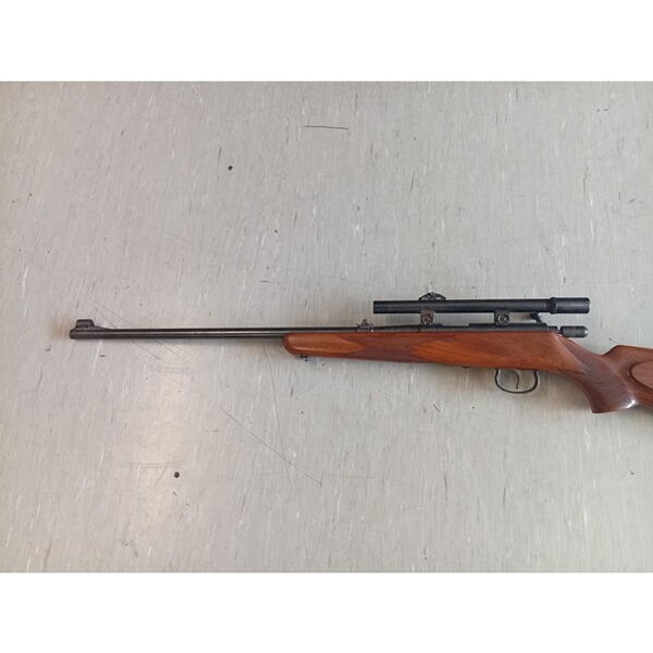 Repetierbüchse Anschütz im Kaliber .22lr gebraucht