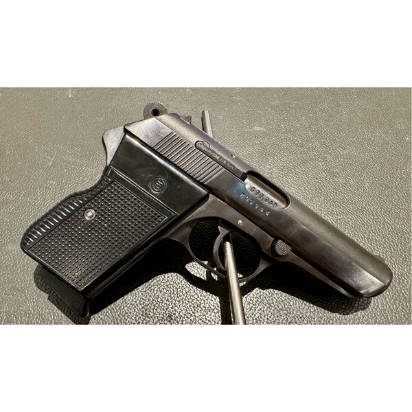 Pistole CZ Brno 70 im Kaliber 7
