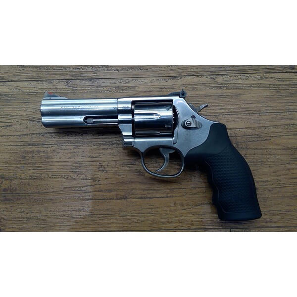 Revolver Smith & Wesson 686 im Kaliber .357Mag gebraucht