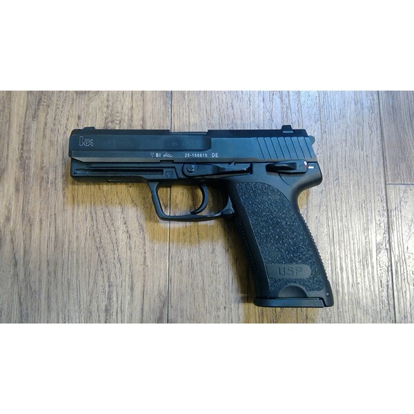 Pistole Heckler & Koch USP Kaliber .45Auto, Ersatzmagazine + Holster gebraucht