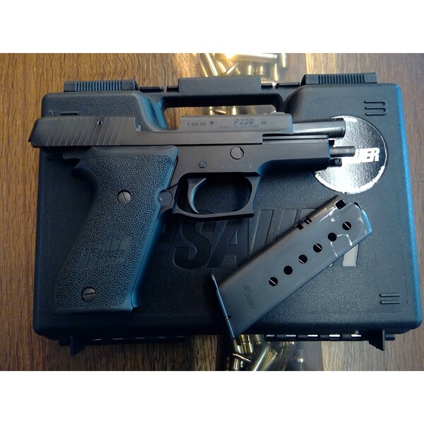 Pistole SIG Sauer P220 im Kaliber .45ACP gebraucht