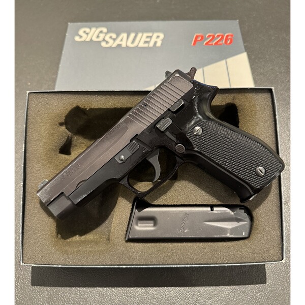 Pistole SIG Sauer Mod. P226 im Kaliber 9mm Luger gebraucht