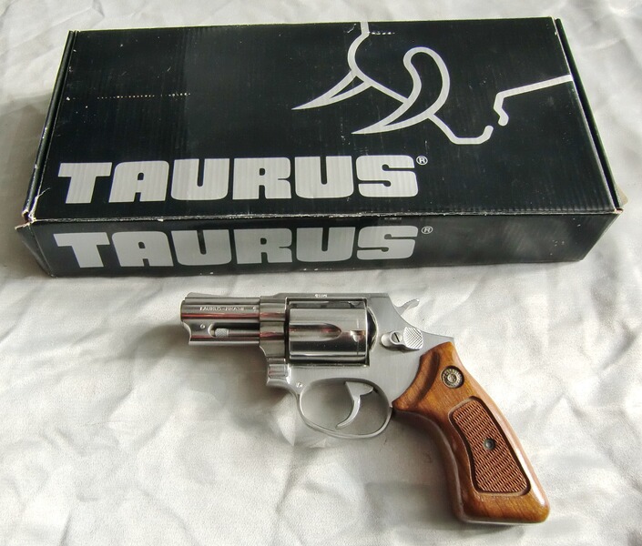 GIFTZWERG: REVOLVER TAURUS, MOD. 605, Kal. .357 Mag., VERCHROMT, GEPFLEGTE GEBRAUCHTWAFFE IN BOX!!