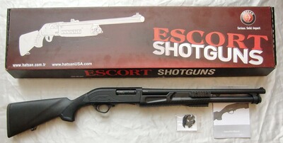 VORDERSCHAFT-REPETIERFLINTE ESCORT "AIM GUARD", Kal. 12/76, NEUWAFFE ZUM PREIS EINER GEBRAUCHTEN!!!