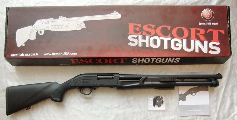 VORDERSCHAFT-REPETIERFLINTE ESCORT "AIM GUARD", Kal. 12/76, NEUWAFFE ZUM PREIS EINER GEBRAUCHTEN!!!