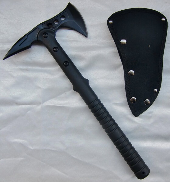 Taktisches Beil/Tomahawk „Black Ice Apache I“ incl. schwarzer Cordurascheide