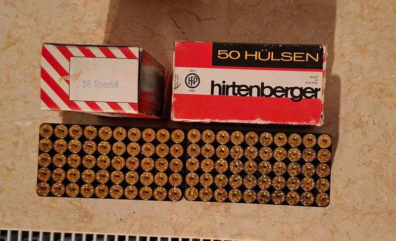 100 neue Hülsen .32 Spezial Hirtenberger