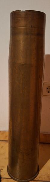 Hülse von einer Haubitze oder einem Panzer