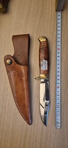 Böker 523 440C-Edelstahlklinge mit Holzgriff und Lederscheide