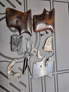 Schlossteile & schöne Griffschalen für Röhm RG 2 oder 3