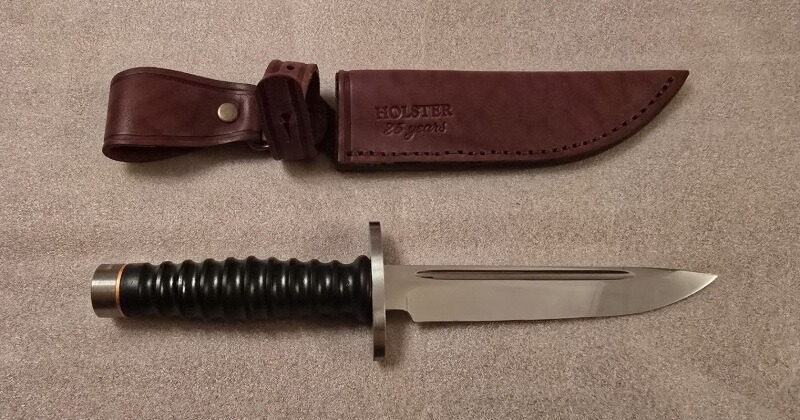 Russland Messer " Finka " , Lederscheide, NEU unbenutzt.