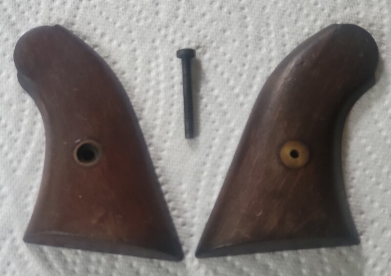 Revolvergriffschalen Remington aus Walnussholz