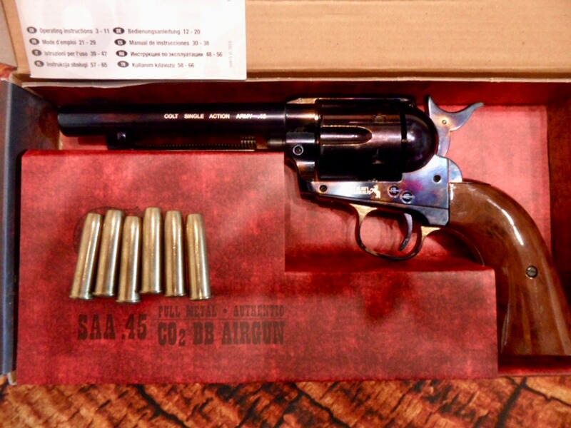 Colt SAA 45