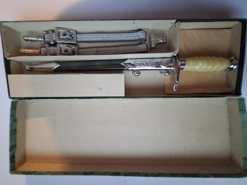 NVA Offiziersdolch Landstreitkräfte /Grenztruppen