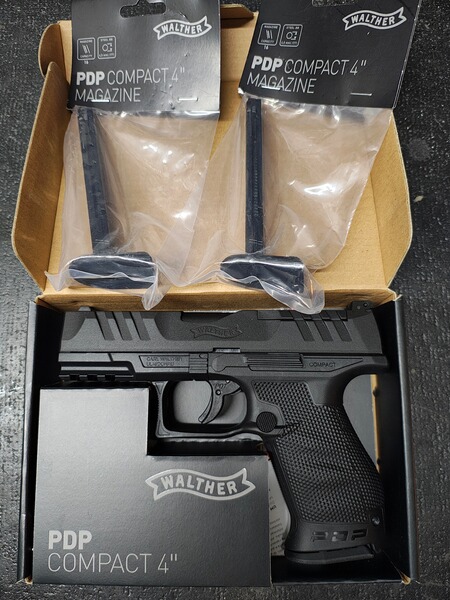 Walther PDP Compact 4,5mm CO2 plus 2 Magazine