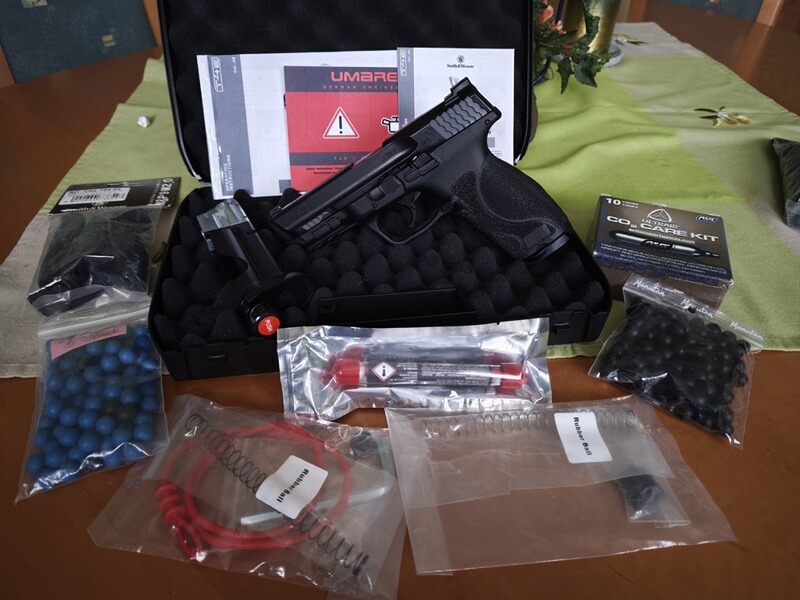Smith & Wesson M&P9 2.0 T4E cal .43 + Emergency-Magazin + Gummilkugeln + CO2- Kapseln...