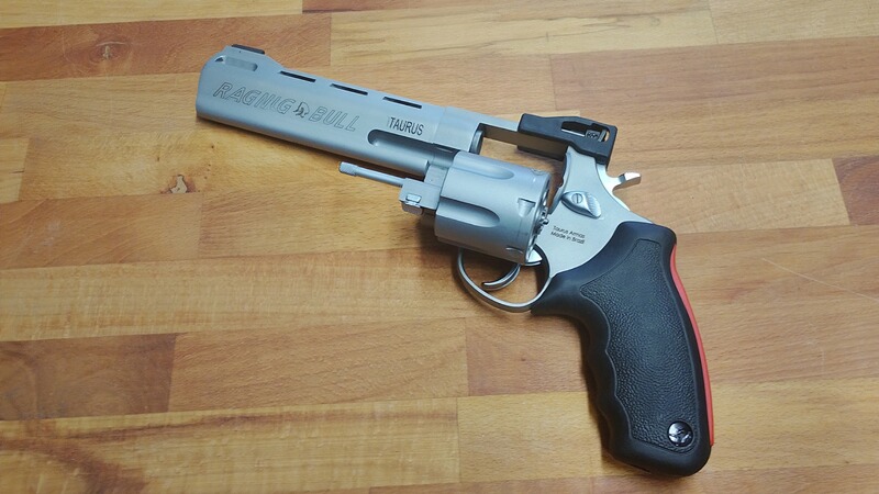 Taurus Revolver Raging Bull 444