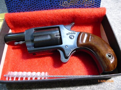 RÖHM: LITTLE JOE - 6mm Flobert - Farbe brüniert, mit Holster und Zubehör, wie NEU