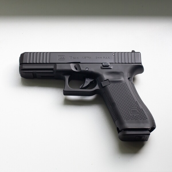Glock 17 Gen. 5 Umarex 9mm P.A.K.
