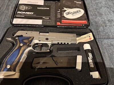 SigSauer P226 X-Five Supermatch 9mm, aus Eckernförde mit Zubehör (s. Beschreibung)