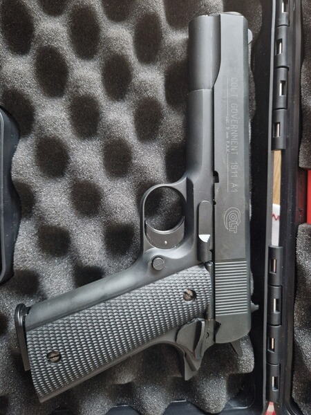 Colt Goverment 1911 9mm P.A.K PTB 744 + Umarex Pyro Launcher mit Verschiedenen Adaptern.