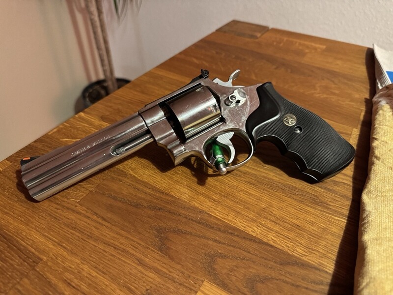Smith & Wesson Revolver 627-0 .357 Mag, 6-Schuss – Ungeflutete Trommel – Seltene N-Rahmen Ausführung