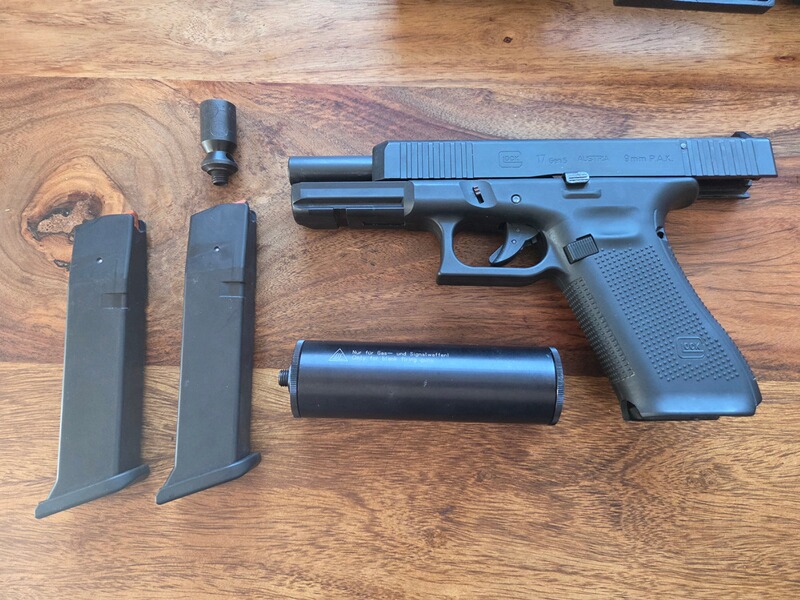 Glock 17 Gen5 - 9mm P.A.K. inkl. Umarex-Schalldämpfer
