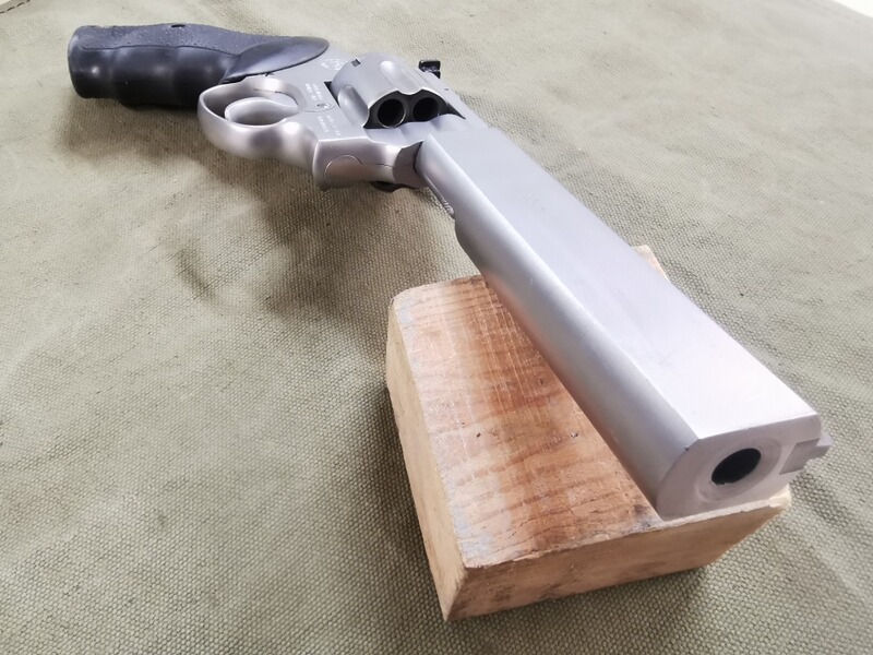 Taurus Revolver mit massivem Match Bullbarrel