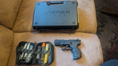 Walther P22Q Schreckschusspistole 9 mm P.A.K. – Komplettpaket mit Zubehör