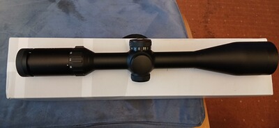 Hawke Vantage SF 4-16x44 Zielfernrohr (Half Mil Dot, Seitenfokus)