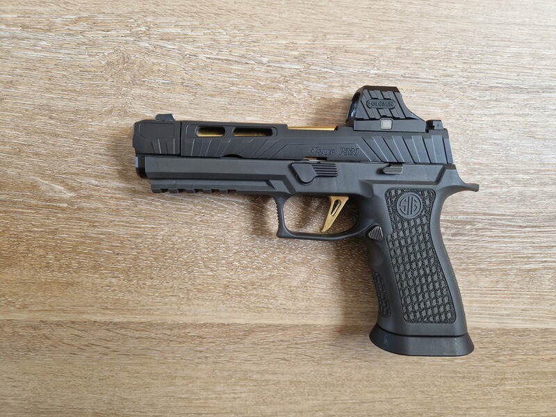 SIG Sauer P320 Spectre Comp Gold Komplettpaket