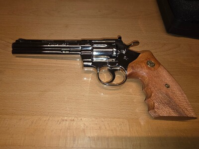 Colt Python 357. Mag Ultimate Stainless Poliert , Original aus den 70ern