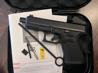 Glock 44 .22 lr mit Gewindelauf und Shield SMS 4.0 MOA + Glock Performance Trigger