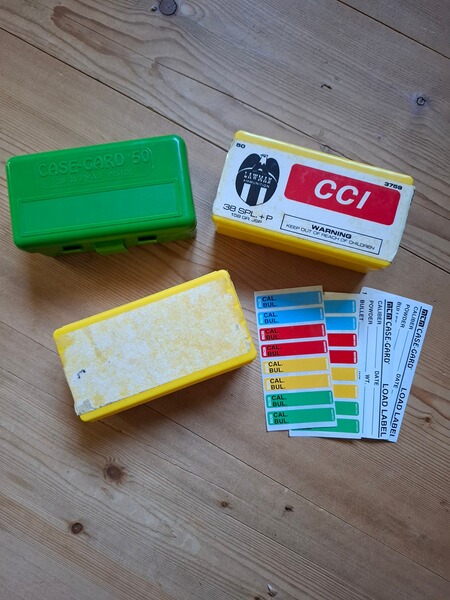 CASE-CARD Munitionsbox für .38 Special - .357 Mag. und 2 x CCI Munitionsschachteln für .38 Special