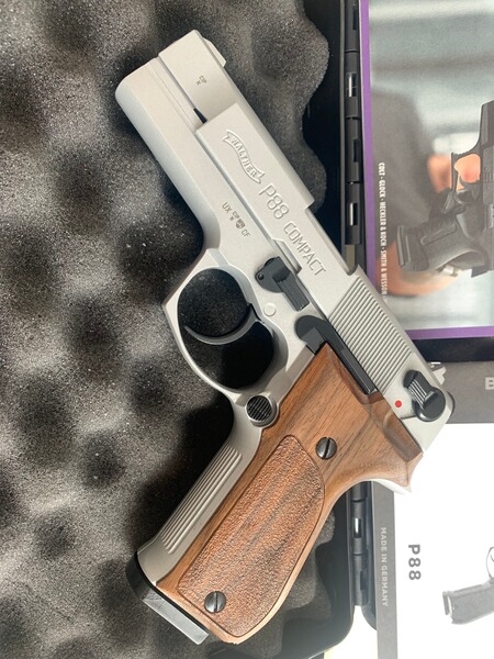 Walther P88 Nickel/ Holz