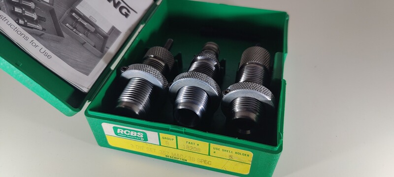 RCBS Matrizensatz 38/357 Magnum 3-teilig mit Setzstempel für Round-Nose und Wadcutter