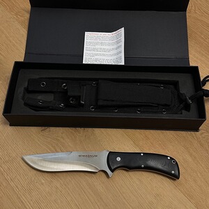 Böker Magnum AUS-8 Sammlermesser – Feststehend – OVP & Scheide