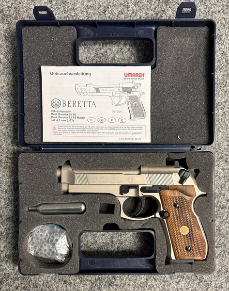 Beretta M 92 FS 4,5 mm Diabolo Nickel / Holzgriffschalen