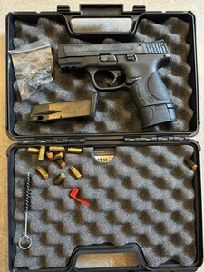 Smith & Wesson M&P 9C Schreckschusspistole Kal. 9mm P.A.K. inkl. 2 Magazinen