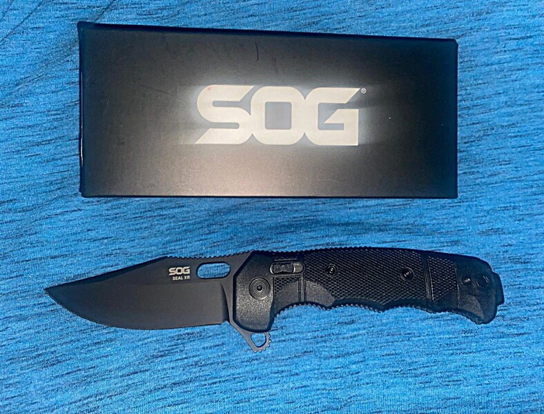 SOG SEAL XR Messer