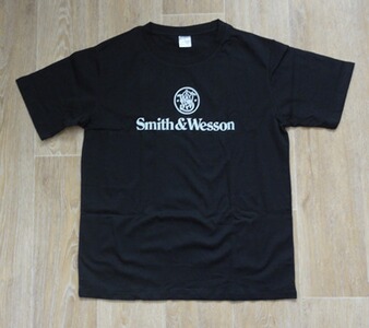 T-Shirt " Smith & Wesson " - Größe L