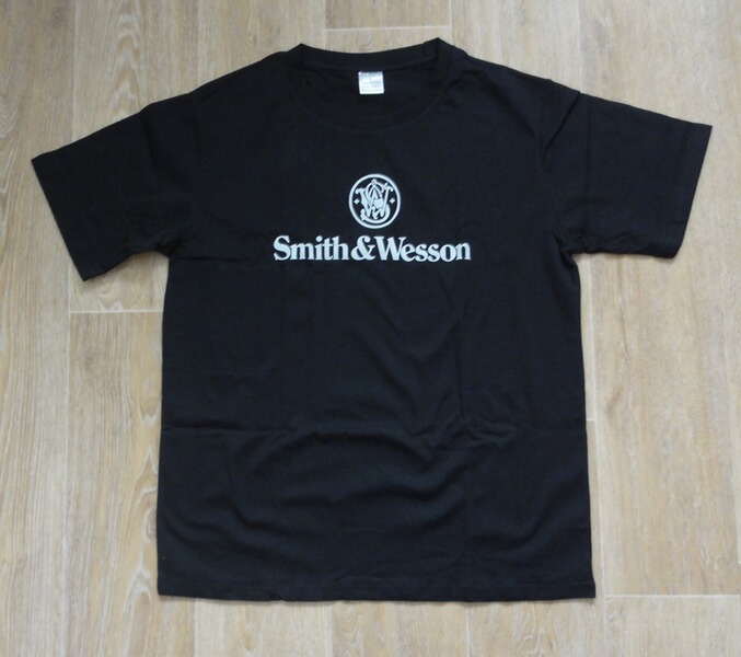 T-Shirt " Smith & Wesson " - Größe L