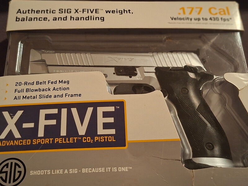 SIG SAUER X-Five Semi-Automatic CO2 4,5 mm Diabolos