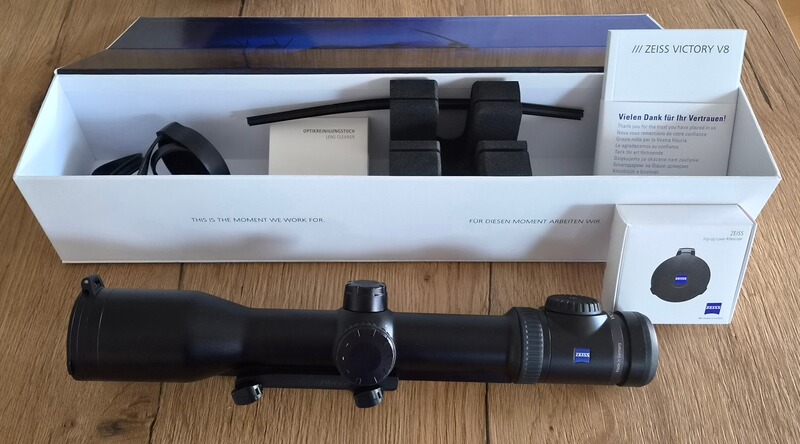 Zeiss V8 1,8-14x50 mit Schiene und Blaser Sattelmontage